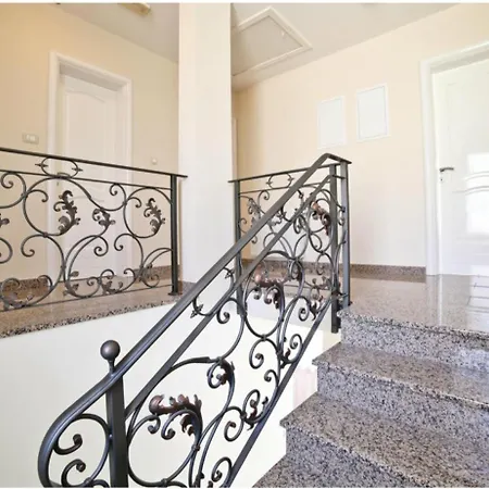 Giullieta Villa